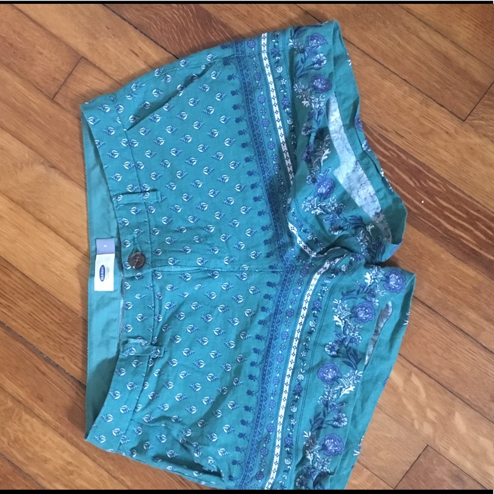 Old Navy Print shorts